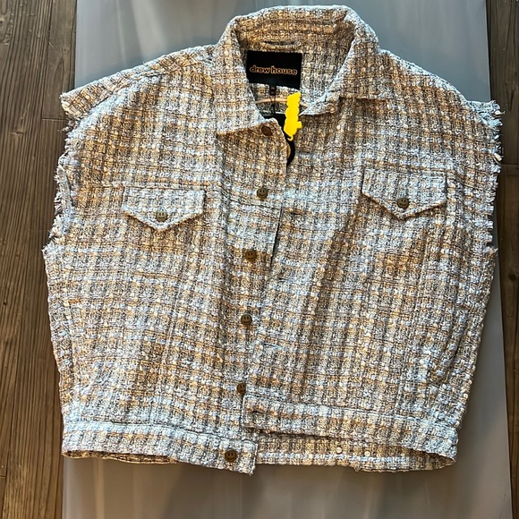 BRAND NEW!with tag. Never wear out because the size does not fit for me